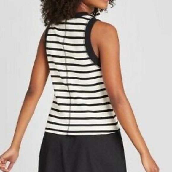 Who What Wear Women's Striped Boat Neck Button Shoulder Tank Top M - Picture 2 of 4